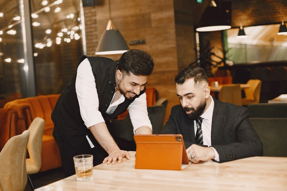 What We Bring to the Table The Benefits of Working with TroncMaster Services